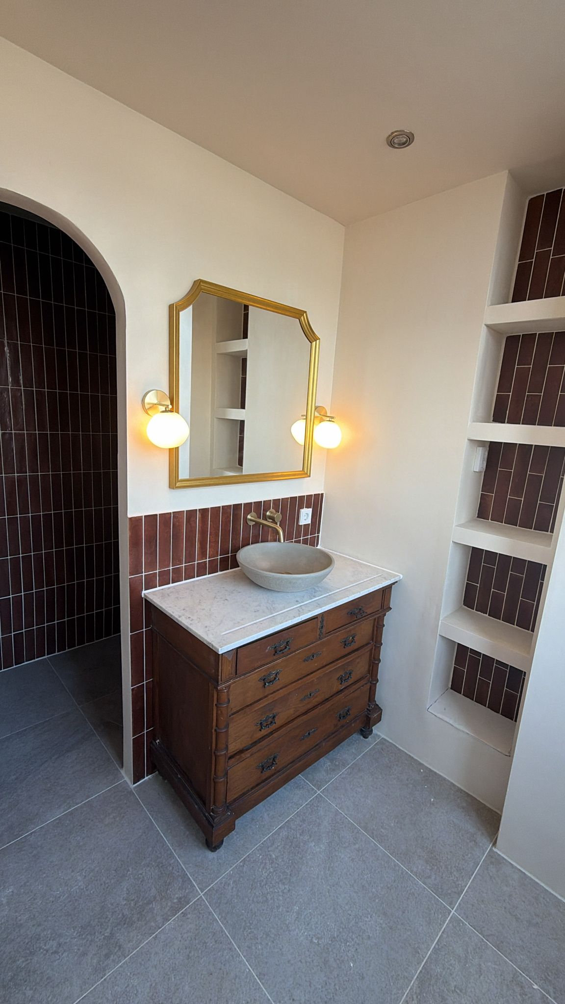 Sanitair en tegels worden ook meegenomen in uw 3D badkamer ontwerp
