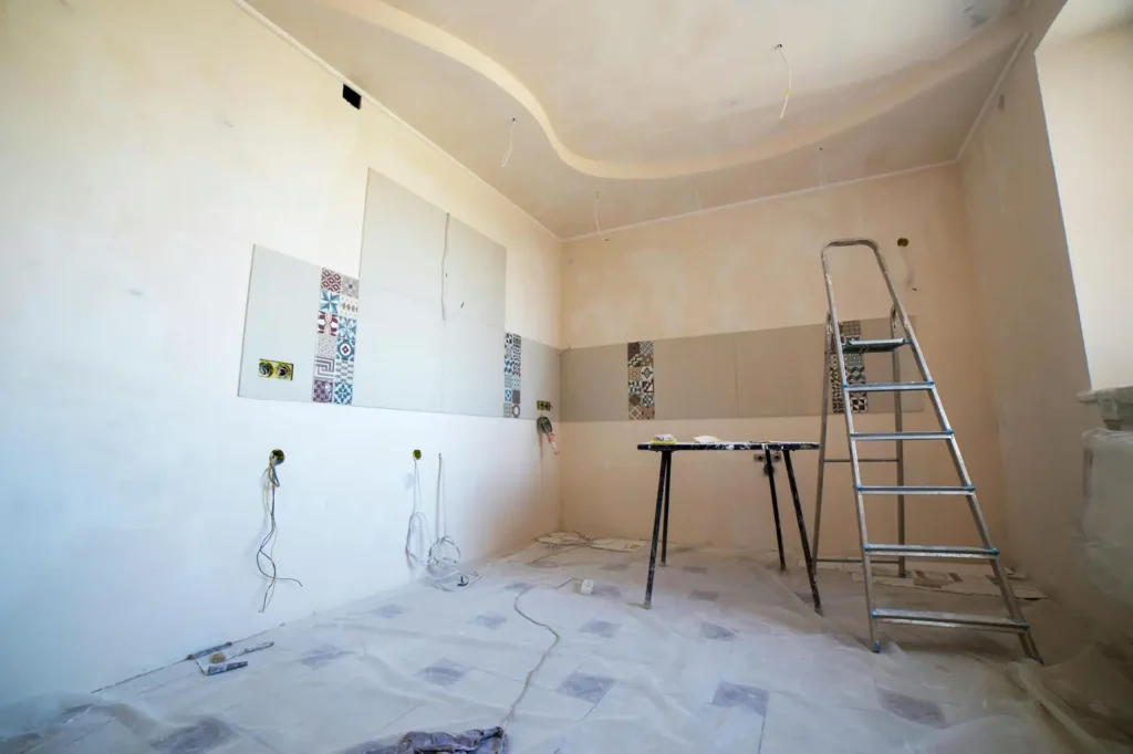 Stappenplan voor badkamer verbouwen en tips voor zelf renoveren